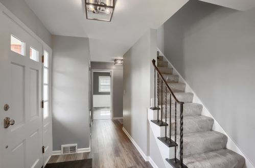 2630 Fairgreen Dr, Pittsburgh PA  15241-2916 exterior