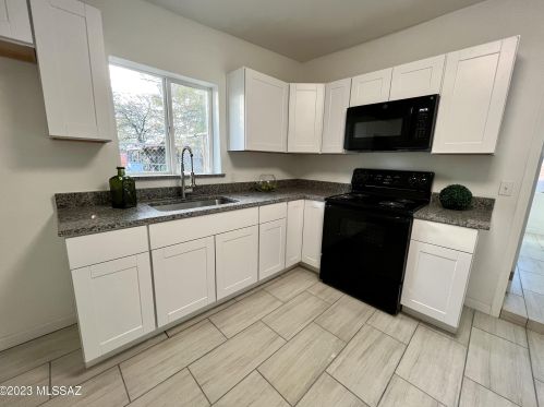 427 29th St, Tucson AZ  85713-2948 exterior