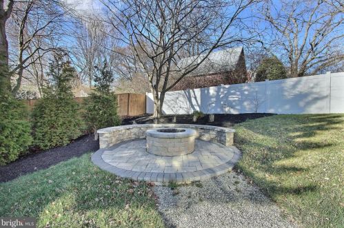 405 Great Falls Rd, Rockville MD  20850-2883 exterior