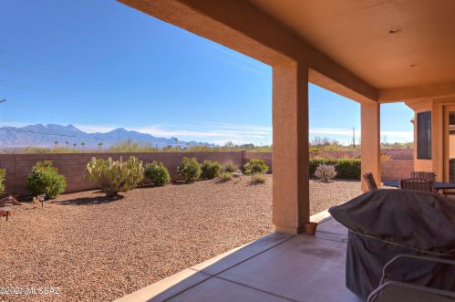 475 Calle Artistica, Green Valley AZ 85614-6160 exterior