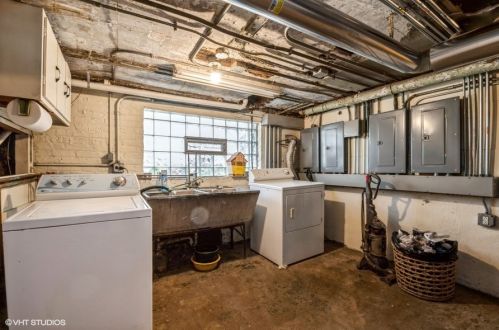 3352 Keating Ave, Chicago IL 60629-5513 exterior