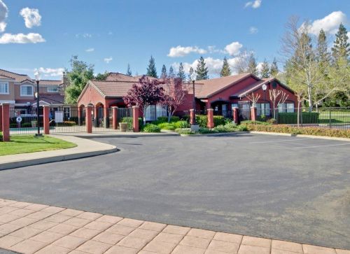 885 Halidon Way, Folsom CA 95630-8406 exterior