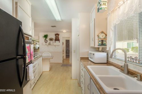 25418 Montana Ave, Chandler AZ 85248-6476 exterior