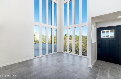 851 Roller Coaster Rd, Tucson AZ  85704-2626 exterior