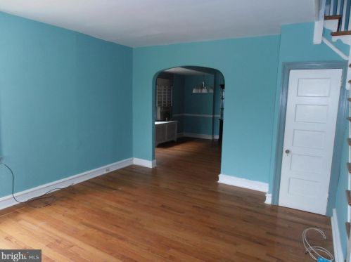 5834 3 St, Philadelphia PA 19106-1802 exterior