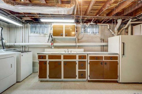 520 17 St, Babylon NY 11704-2634 exterior