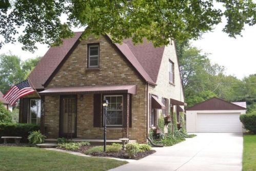 548 107th St, Milwaukee, WI 53226-4231