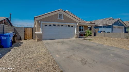 334 Apache St, Phoenix, AZ 85003-2729