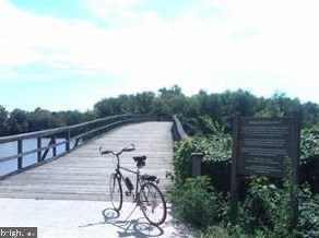 555 24th St, Washington DC 20002-1904 exterior