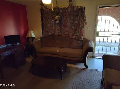 6533 Coronado Rd, Phoenix, AZ 85035-4751