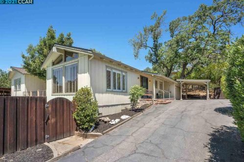 570 Creekside Rd, Concord, CA 94523-2123