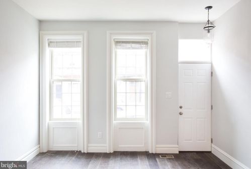 238 Fairmount Ave, Philadelphia PA  19123-2928 exterior