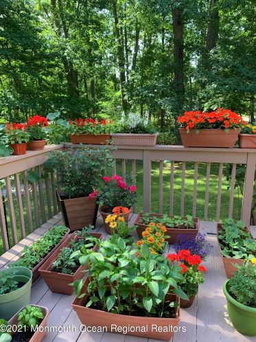 11 Frank Applegate Rd, Jackson Twp NJ 08527-2455 exterior