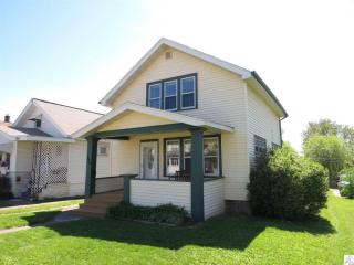 3416 2nd St, Duluth, MN 55804-1807