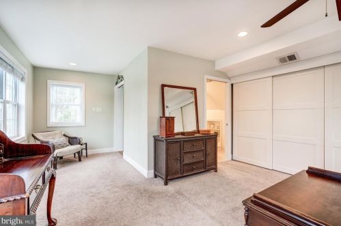 3240 Livingston St, Washington DC 20015-1756 exterior