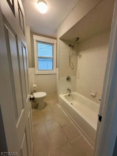 176 9th St, Newark NJ 07107-1742 exterior