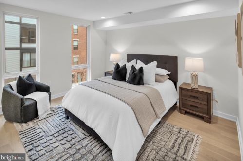 959 Marshall St, Philadelphia PA 19122 exterior