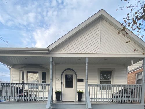 3542 107th St, Chicago IL  60655-2523 exterior