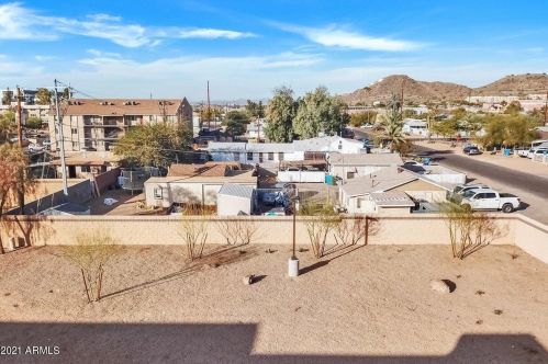 521 Carol Ave, Phoenix AZ 85021-2071 exterior