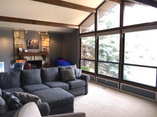 3204 Alta Hills Dr, Sandy UT  84093-2112 exterior