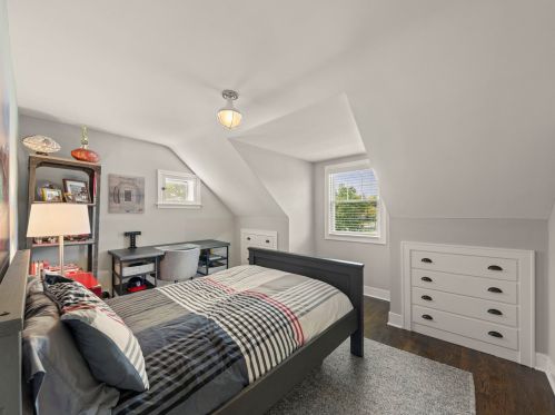 349 Arlington Ave, Elmhurst IL 60126-3546 exterior