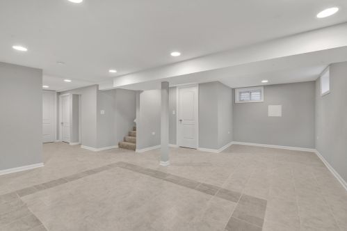 14430 Dobson Ave, Dolton IL 60419-1930 exterior