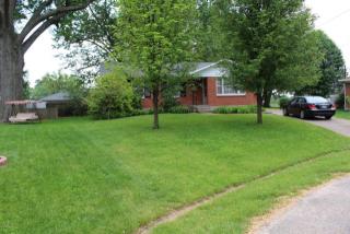 4907 Imperial Ct, Louisville, KY 40216-2317