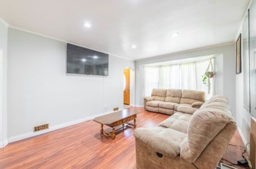 3449 55 St, Chicago IL 60632-3211 exterior