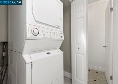 372 Camelback Rd, Concord CA  94523-1357 exterior