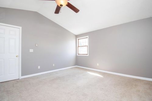 75 Glenmore St, Springfield MA 01129-1067 exterior