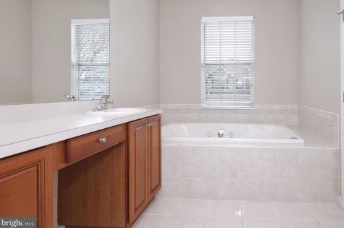 104 Hoover Ave, Princeton NJ 08540-4635 exterior