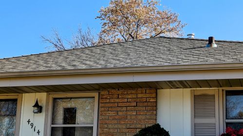 4914 104, Milwaukee WI 53228-3204 exterior