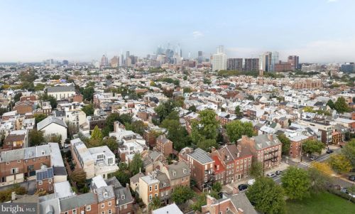 102 Fitzwater St, Philadelphia PA  19147-3408 exterior