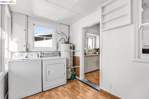 2736 Wallace St, Berkeley CA 94702-2232 exterior