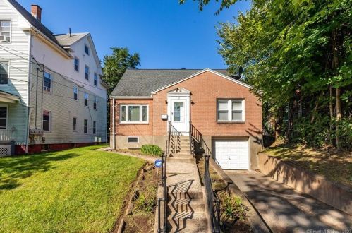 35 Greenwood St, New Britain CT  06051-3031 exterior