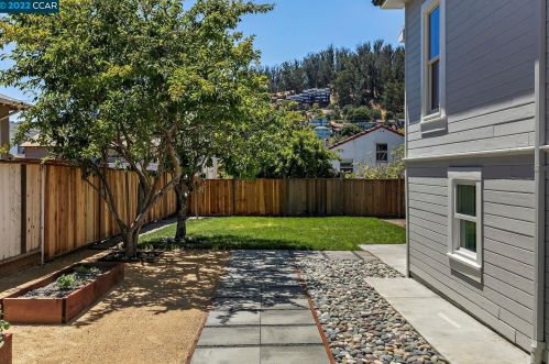 612 Stannage, Berkeley CA 94706-1640 exterior