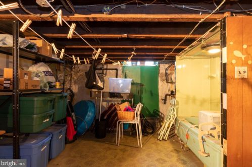 829 Catharine St, Philadelphia PA 19147-2716 exterior