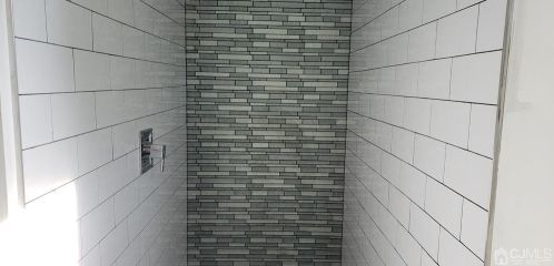 135 Cooper Ave, Iselin NJ 08830-2003 exterior