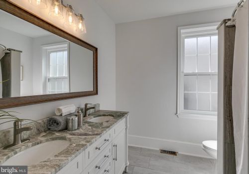 1628 23 St, Philadelphia PA 19145-2700 exterior