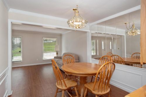 4901 Sefton Dr, Saint Louis MO 63128-2918 exterior