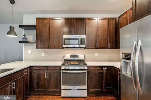 273 Hermitage St, Philadelphia PA  19127-1012 exterior