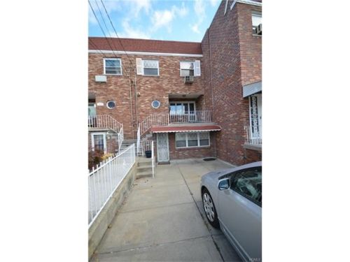 1024 Throggmorton Ave, Bronx, NY 10465-1523