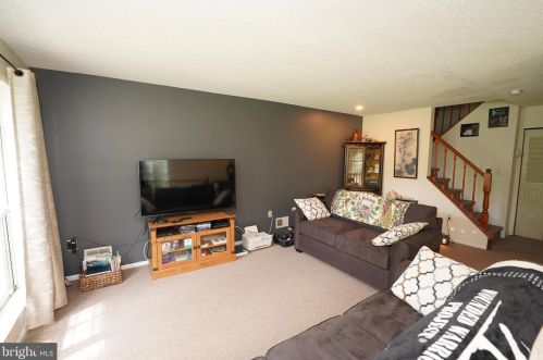 46 Lehavre Ct, Trenton NJ  08619-4723 exterior