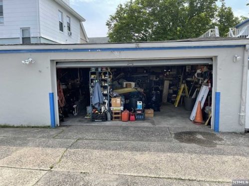 55 Clinton Pl, East Rutherford NJ 07073-1323 exterior