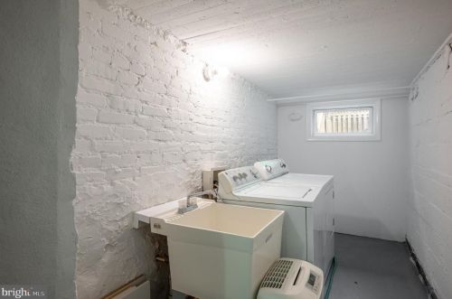 301 Raymond Ave, Alexandria VA 22301-1037 exterior