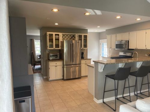 554 Park Ave, Elmhurst IL  60126-3645 exterior