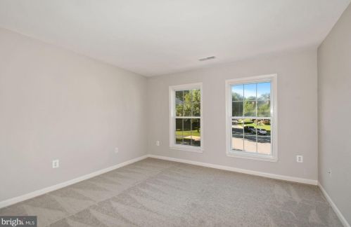 6149 Cobbs Rd, Alexandria VA 22310-1647 exterior