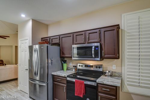 23724 Pleasant Way, Chandler AZ  85248-6017 exterior