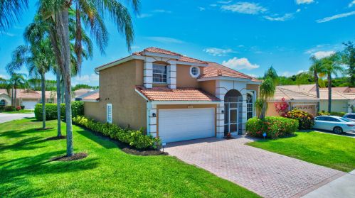 6828 Ashton St, Boynton Beach FL 33437-6039 exterior