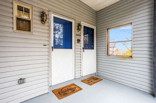 609 Marshall Ave, Pittsburgh, PA 15214-3017